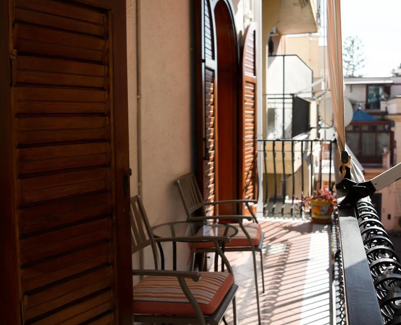 Orama Apartment Front Sea Giardini Naxos Italien
